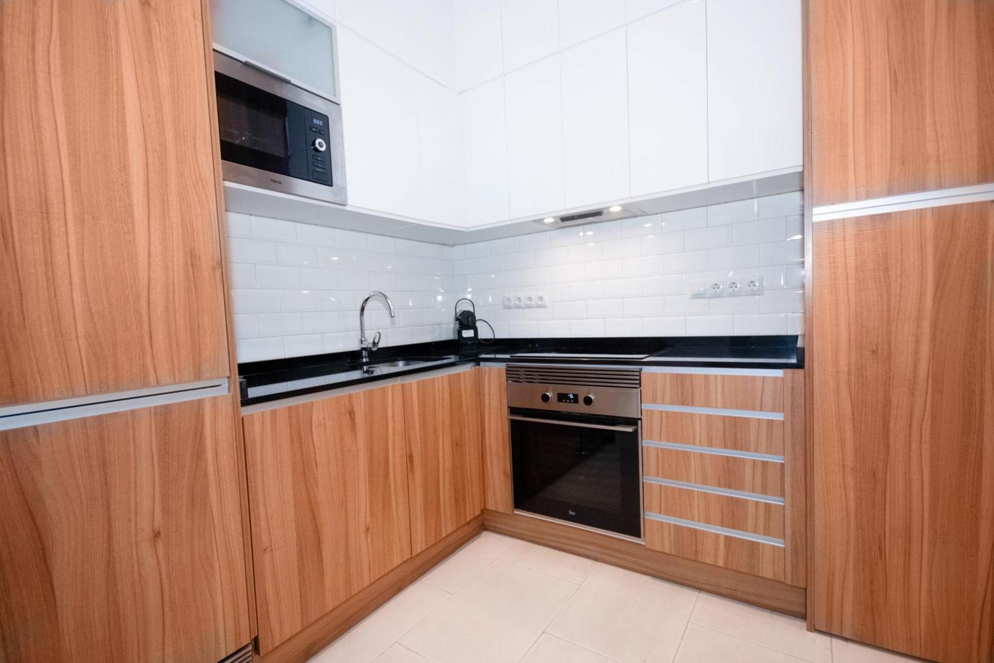 For You Rentals Apartamento Temporal Con Encanto En Malasana Min24 Madrid Exterior photo